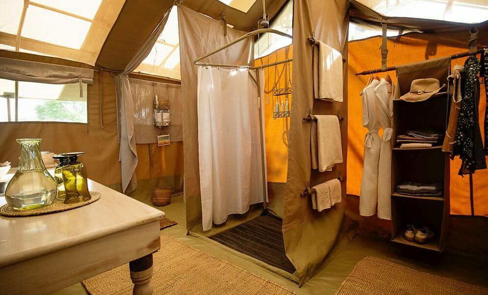 Badezimmer im Serengeti Safari Camp