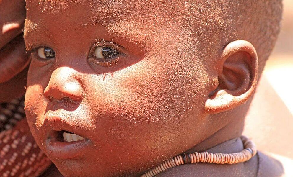 Himba Kind im Norden Namibias