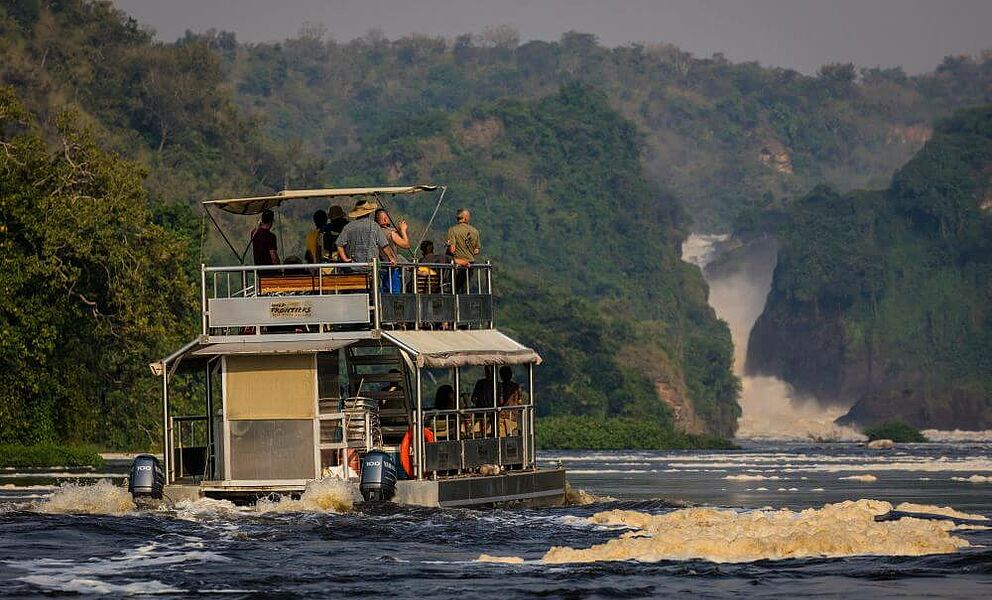 Bootsfahrt zum Murchison Wasserfall