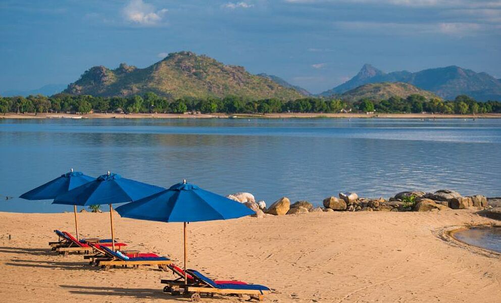 Herrlicher Strand am Malawisee der drittgrößte See Afrikas