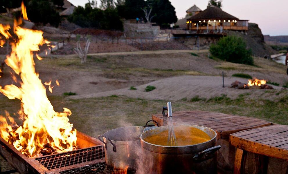 Kochen im Freien direkt am Orange River
