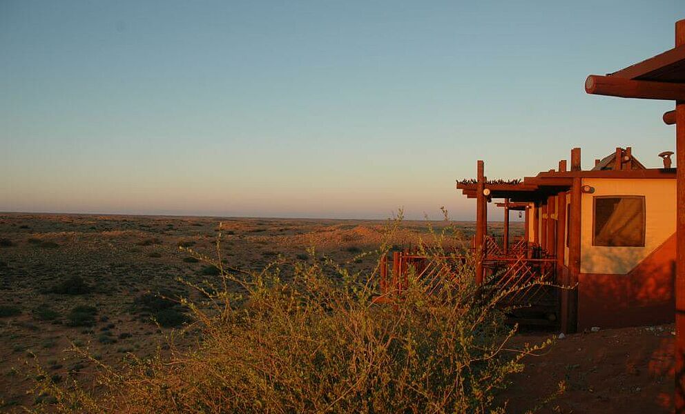 Zelt mit Blick über die Weiten der Kalahari
