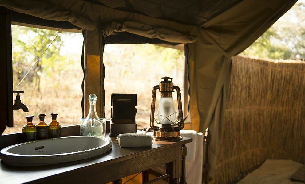 Badezimmer der Safarizelte des Chada Katavi Camps