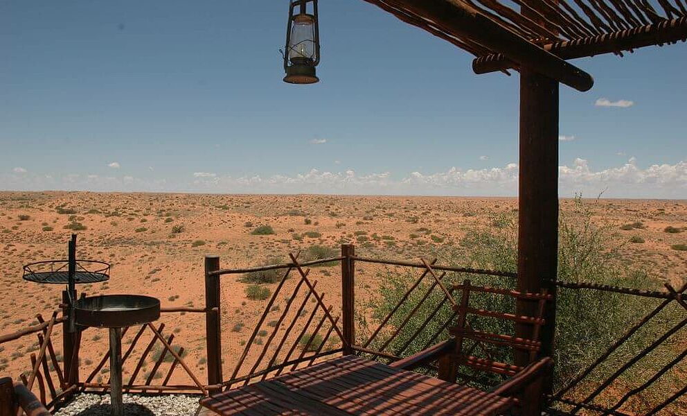 Grillen in der Kalahari von Ihrem Zelt aus